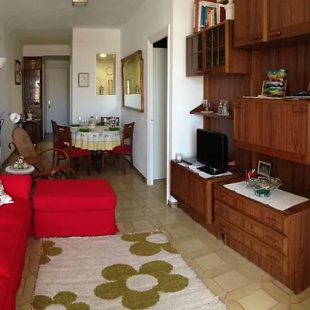 Cozy Near To Beach, 5 Pax,