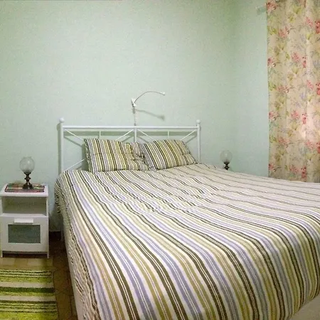 Cozy Near To Beach, 5 Pax, * Calella